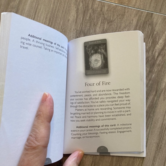 Angel Tarot Cards *RARE* by Doreen Virtue and Radleigh Valentine - Picture 9 of 16